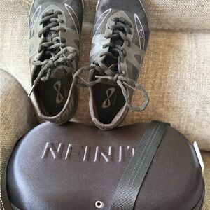NFINITY Black, Size 6.5